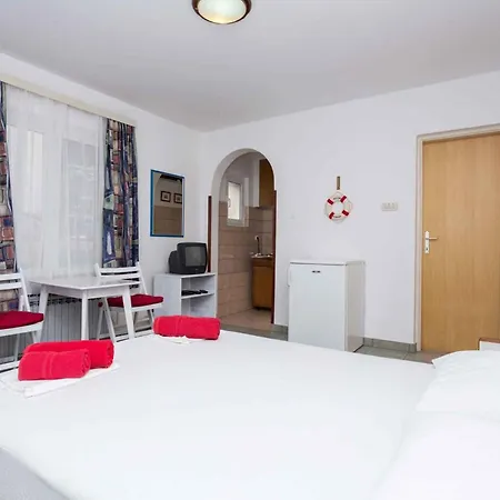 6 Mali Lošinj
