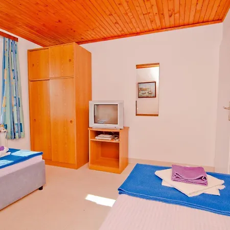 6 Apartment *